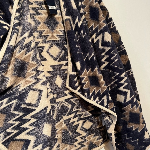 Lucky wrap Jacket / sweater - Picture 3 of 8